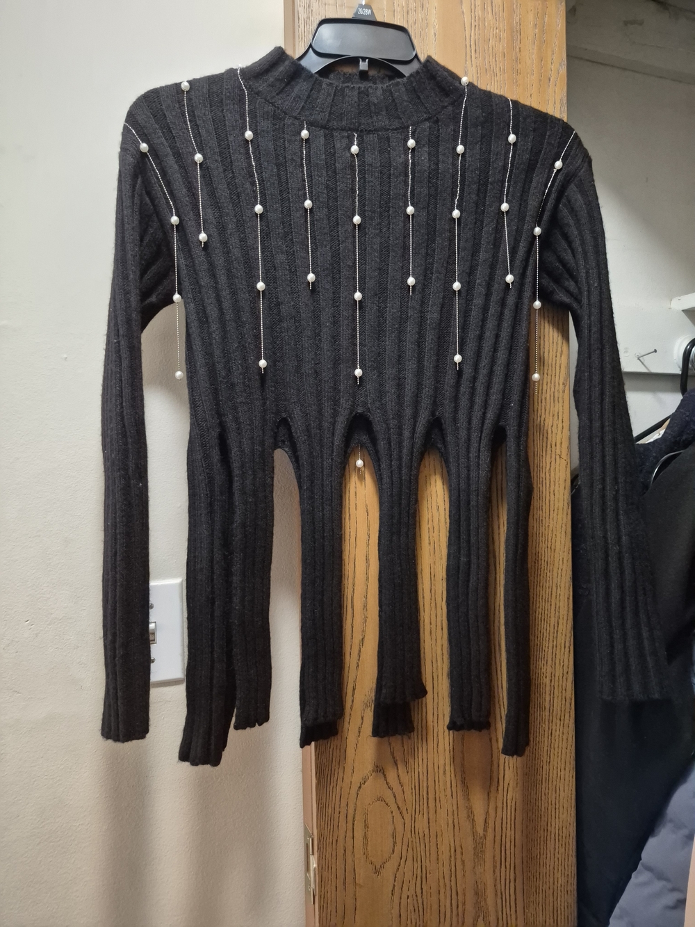 Zara Black Ribbed Pearl-Embellished Cutout Hem Sweater - Picture 4 of 8